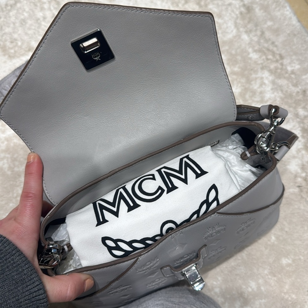 MCM Light Grey Leather Bag - Picture 4 of 4